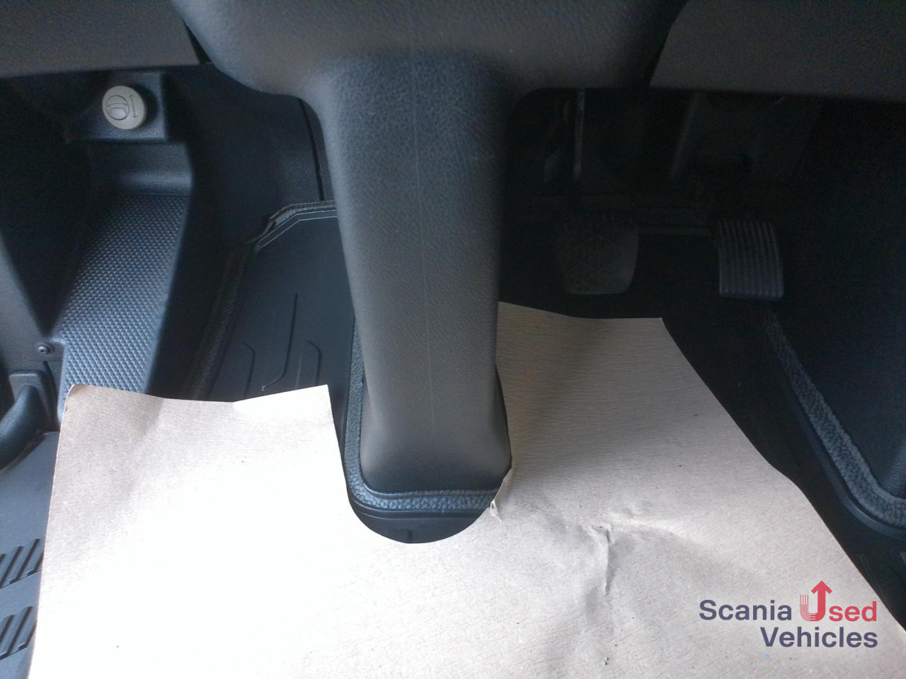 MERCEDES-BENZ Actros 1845 L - Plachtové nákladné vozidlo: obrázok 4 MERCEDES-BENZ Actros 1845 L - Plachtové nákladné vozidlo: obrázok 4