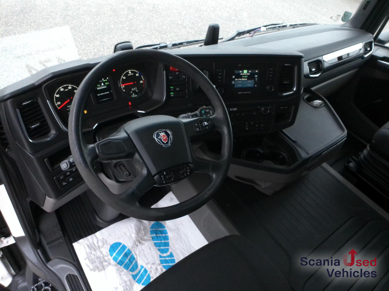 SCANIA R 410 A4x2NA 2 Tanks Standklima TOP!!! - Ťahač: obrázok 2 SCANIA R 410 A4x2NA 2 Tanks Standklima TOP!!! - Ťahač: obrázok 2