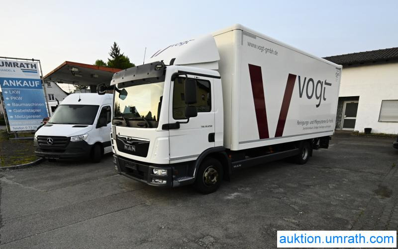 MAN MAN TGL 12.250 4x2 L/BL Koffer Ladebordwand Klimaautomatik NAVI Luftfederung Automatikgetriebe EURO 6 - Skříňový nákladní auto: obrázok 2 MAN MAN TGL 12.250 4x2 L/BL Koffer Ladebordwand Klimaautomatik NAVI Luftfederung Automatikgetriebe EURO 6 - Skříňový nákladní auto: obrázok 2