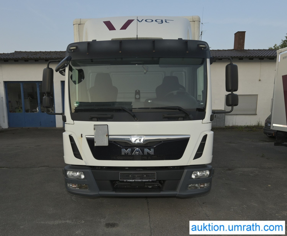 MAN (V182) TGL 12.250 4x2 L/BL Koffer Ladebordwand Klimaautomatik NAVI Luftfederung Automatikgetriebe EURO 6 - Skříňový nákladní auto: obrázok 2 MAN (V182) TGL 12.250 4x2 L/BL Koffer Ladebordwand Klimaautomatik NAVI Luftfederung Automatikgetriebe EURO 6 - Skříňový nákladní auto: obrázok 2