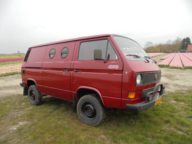 VOLKSWAGEN T3 Syncro 4X4 1.9 TD Wie neu! - Obytný van: obrázok 2 VOLKSWAGEN T3 Syncro 4X4 1.9 TD Wie neu! - Obytný van: obrázok 2