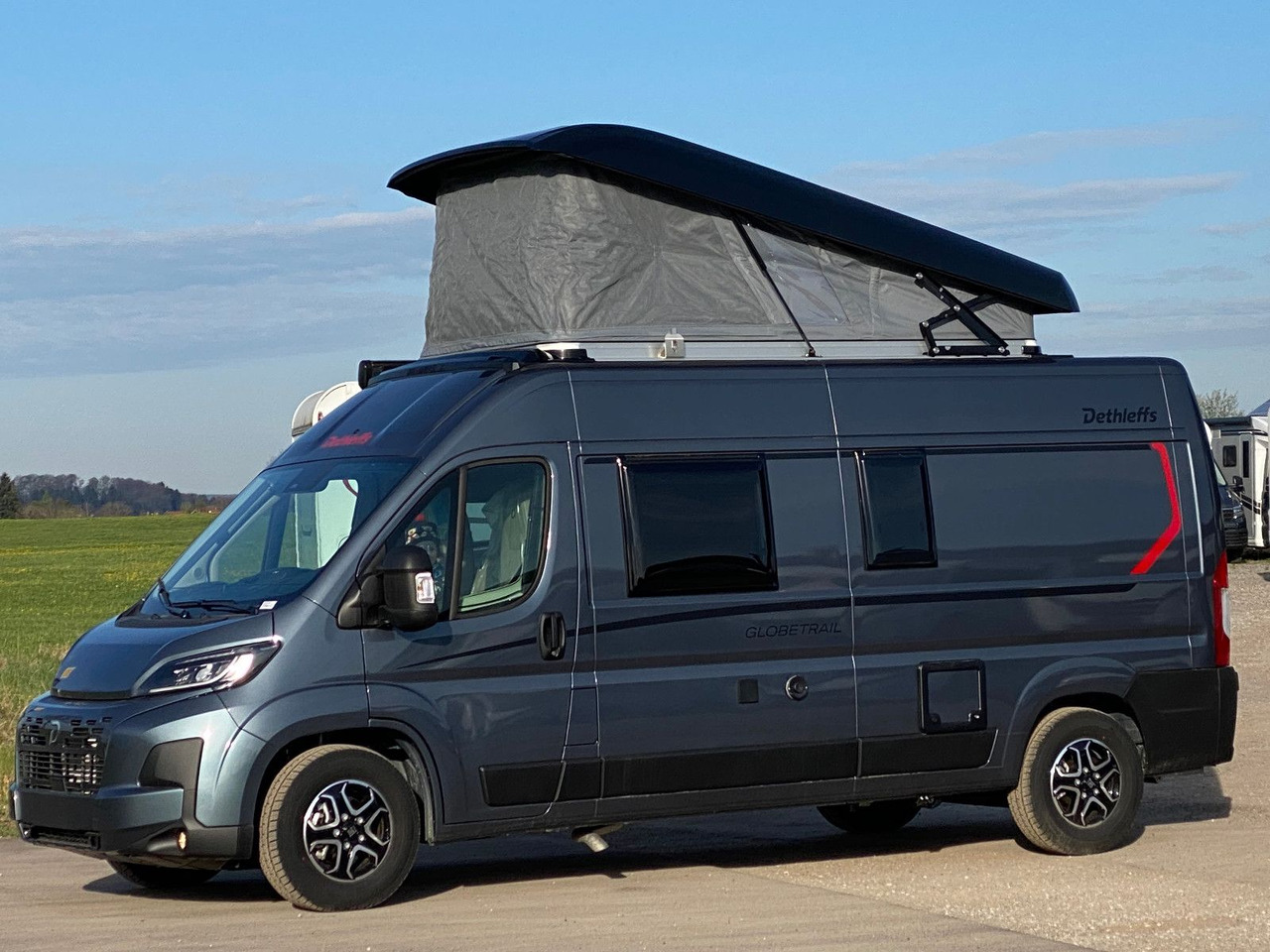 Dethleffs Globetrail 600 DK *2025*Automatik,Aufstelldach - Obytný van: obrázok 2 Dethleffs Globetrail 600 DK *2025*Automatik,Aufstelldach - Obytný van: obrázok 2