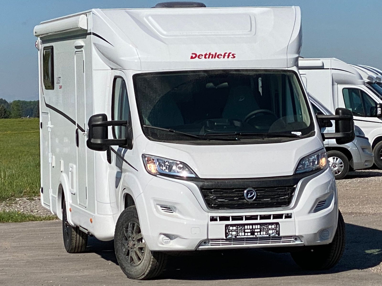 Dethleffs Just Camp T 6812 EB,Hubbett,Längsbetten, Markise - Polointegrované obytné auto: obrázok 4 Dethleffs Just Camp T 6812 EB,Hubbett,Längsbetten, Markise - Polointegrované obytné auto: obrázok 4