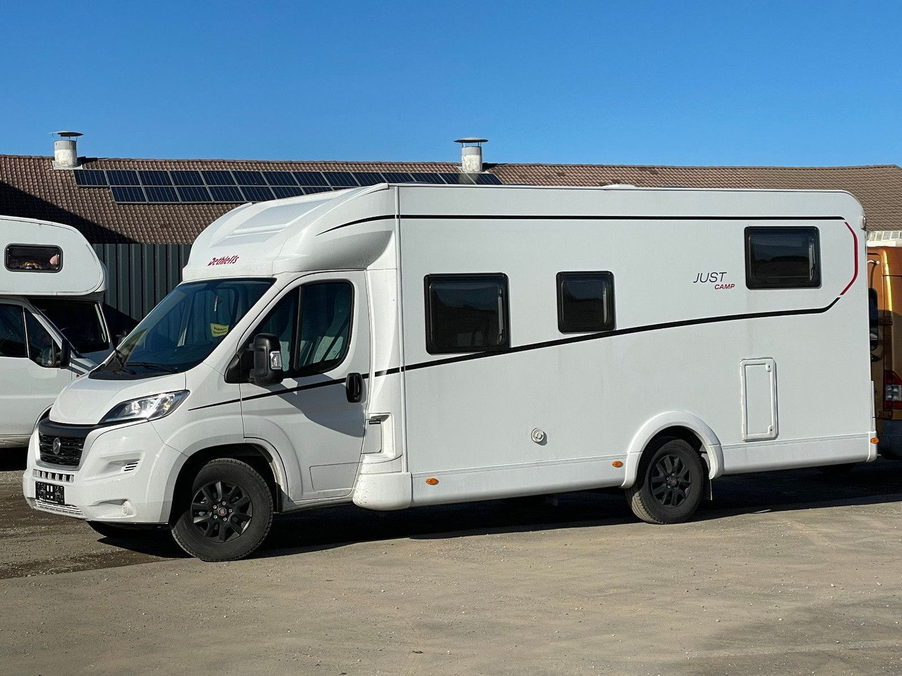Dethleffs Just T 7052 EB mit Hubbett,Fiat,Markise,RFK,Navi - Polointegrované obytné auto: obrázok 4 Dethleffs Just T 7052 EB mit Hubbett,Fiat,Markise,RFK,Navi - Polointegrované obytné auto: obrázok 4