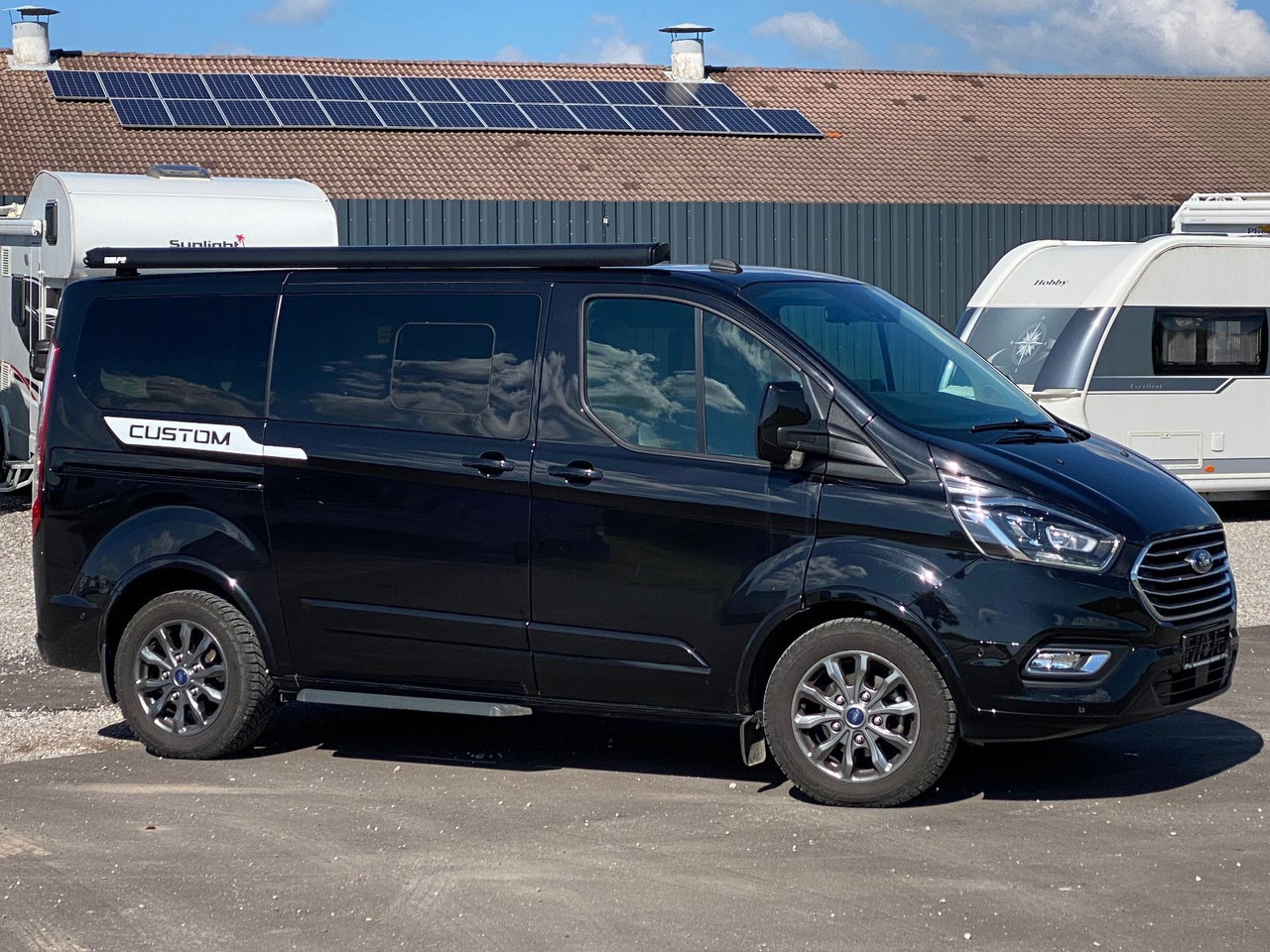 Ford Transit/Tourneo Custom Kombi 320 L1 Titanium X - Mikrobus: obrázok 2 Ford Transit/Tourneo Custom Kombi 320 L1 Titanium X - Mikrobus: obrázok 2