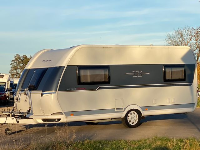 Hobby 495 UL, Einzellbetten, Mover, Vorzelt, - Obytný príves: obrázok 2 Hobby 495 UL, Einzellbetten, Mover, Vorzelt, - Obytný príves: obrázok 2