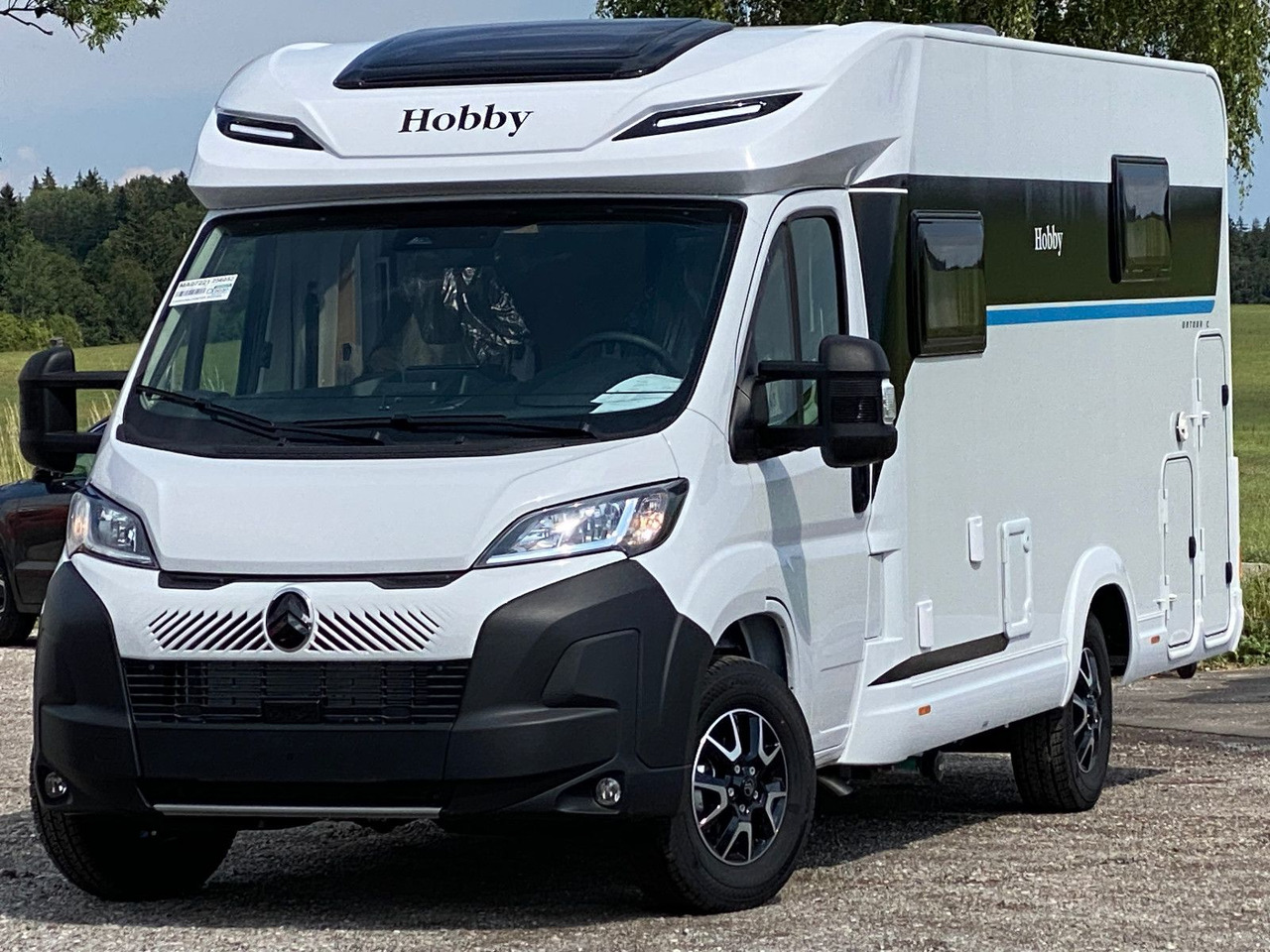 Hobby OnTour C 700 GQ MJ25/MARKISE/RFK/SAFETY-PAKET - Polointegrované obytné auto: obrázok 2 Hobby OnTour C 700 GQ MJ25/MARKISE/RFK/SAFETY-PAKET - Polointegrované obytné auto: obrázok 2