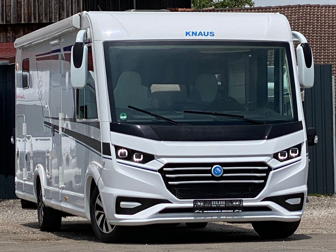 Knaus Live I 700 MEG,Automatik, Längsbetten - Integrované obytné auto: obrázok 1 Knaus Live I 700 MEG,Automatik, Längsbetten - Integrované obytné auto: obrázok 1