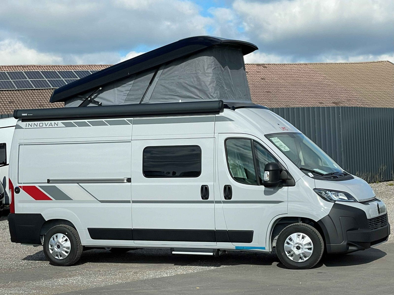 LMC INNOVAN 600 ,ASD, Aufstelldach,26 Modell,Navi - Obytný van: obrázok 4 LMC INNOVAN 600 ,ASD, Aufstelldach,26 Modell,Navi - Obytný van: obrázok 4