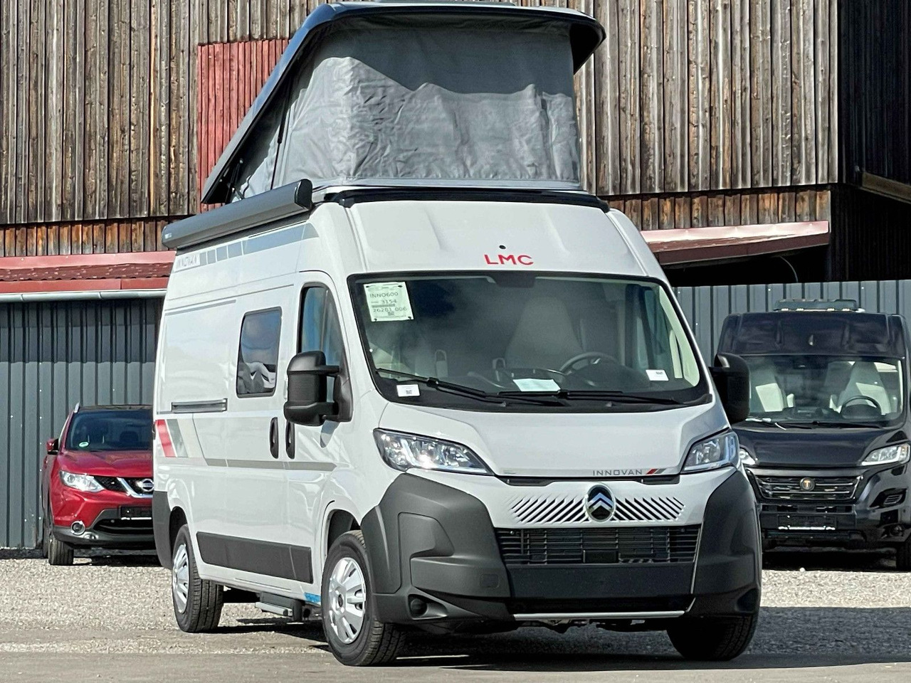 LMC INNOVAN 600 ,ASD, Aufstelldach,26 Modell,Navi - Obytný van: obrázok 2 LMC INNOVAN 600 ,ASD, Aufstelldach,26 Modell,Navi - Obytný van: obrázok 2