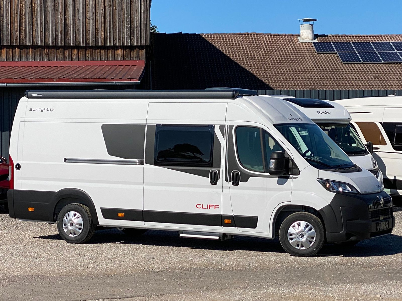Sunlight Cliff 640 mit Längsbetten,Modell 25 - Obytný van: obrázok 2 Sunlight Cliff 640 mit Längsbetten,Modell 25 - Obytný van: obrázok 2