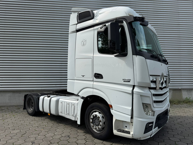 Mercedes-Benz Actros 1845 / Euro 5 / 2 Tanks / 2 In Stock - Ťahač: obrázok 2 Mercedes-Benz Actros 1845 / Euro 5 / 2 Tanks / 2 In Stock - Ťahač: obrázok 2