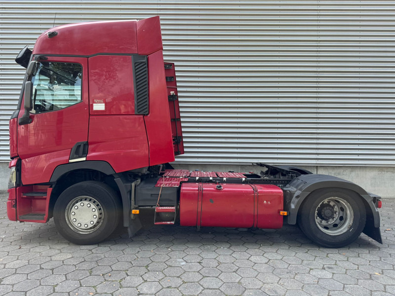 Renault T 460 / 2 Tanks / Refrigerator / 2 Beds / Euro 6 - Ťahač: obrázok 5 Renault T 460 / 2 Tanks / Refrigerator / 2 Beds / Euro 6 - Ťahač: obrázok 5