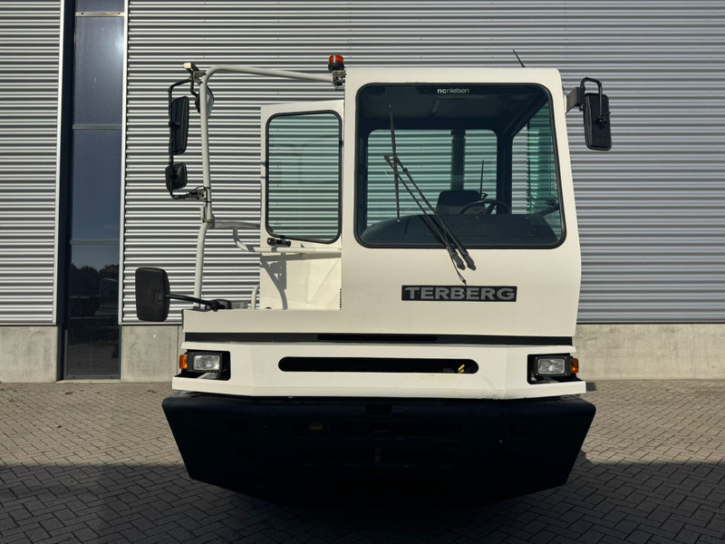 Terberg YT182 / NL Truck - Terminálový ťahač: obrázok 4 Terberg YT182 / NL Truck - Terminálový ťahač: obrázok 4