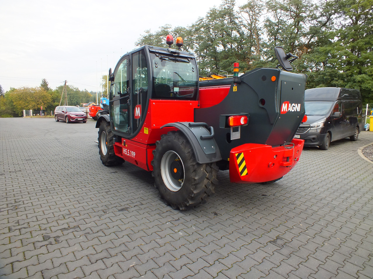MAGNI TH5,5.19P - Teleskopický kolesový nakladač pre Stavebné stroje: obrázok 3 MAGNI TH5,5.19P - Teleskopický kolesový nakladač pre Stavebné stroje: obrázok 3