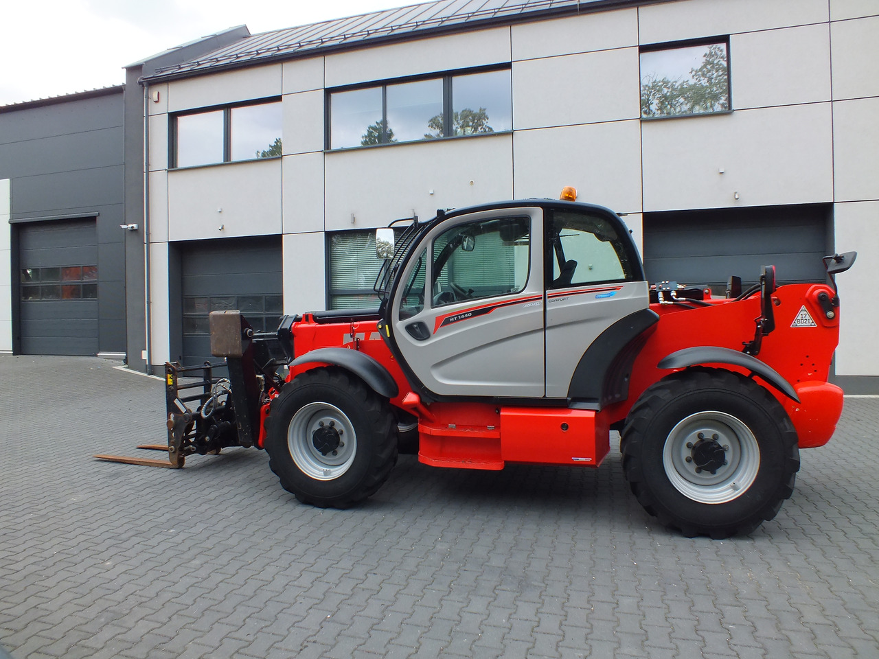 MANITOU MT 1440 Easy - Teleskopický kolesový nakladač pre Stavebné stroje: obrázok 1 MANITOU MT 1440 Easy - Teleskopický kolesový nakladač pre Stavebné stroje: obrázok 1