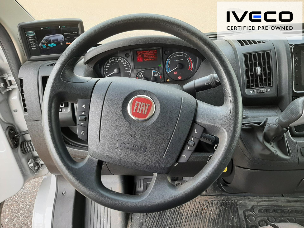 FIAT e-Ducato L2H2 teilverglast (47-kWh) - Furgon, Elektrická dodávka: obrázok 4 FIAT e-Ducato L2H2 teilverglast (47-kWh) - Furgon, Elektrická dodávka: obrázok 4
