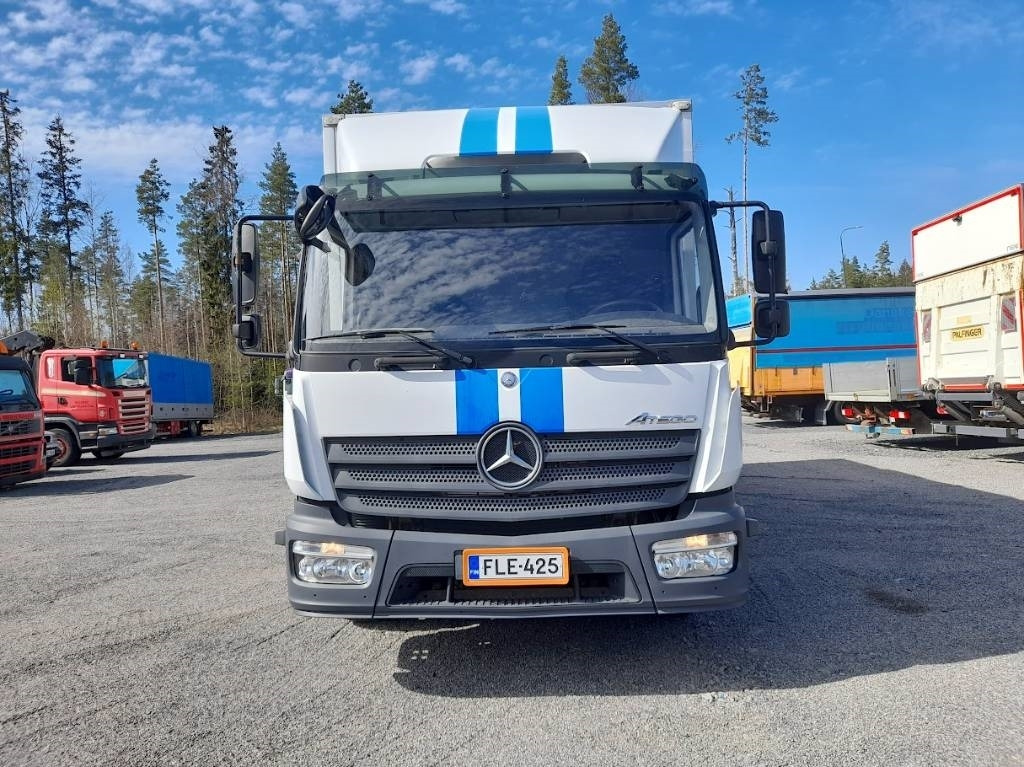 Mercedes-Benz Atego 918 Euro 6 - Chladirenské nákladné vozidlo: obrázok 3 Mercedes-Benz Atego 918 Euro 6 - Chladirenské nákladné vozidlo: obrázok 3