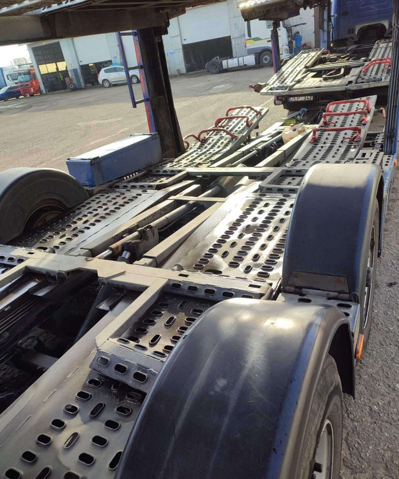 Nákladné vozidlo na prepravu automobilov Scania P 380 LB: obrázok 10