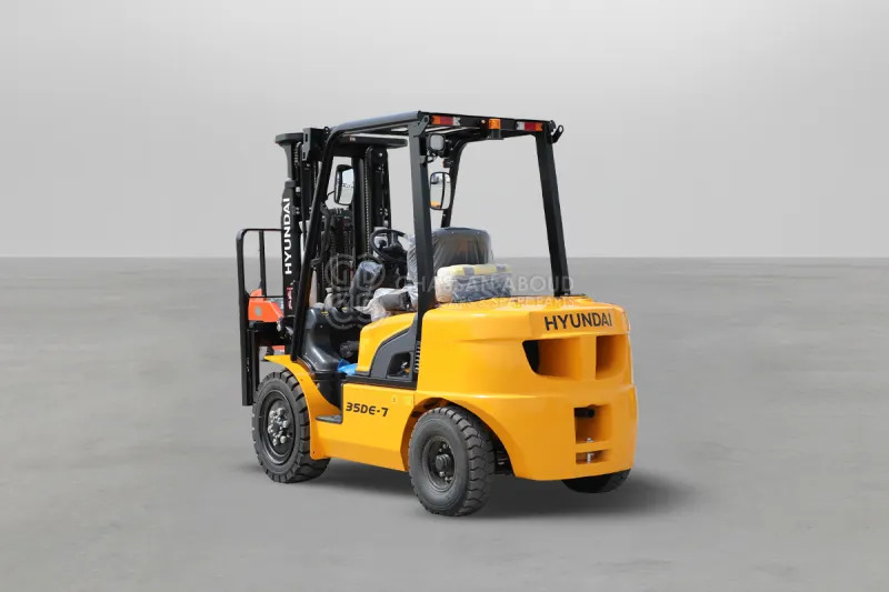 Hyundai Forklift 35DE-7 3.5 TONS DIESEL 3 STAGE - Dieselový vysokozdvižný vozík: obrázok 3 Hyundai Forklift 35DE-7 3.5 TONS DIESEL 3 STAGE - Dieselový vysokozdvižný vozík: obrázok 3