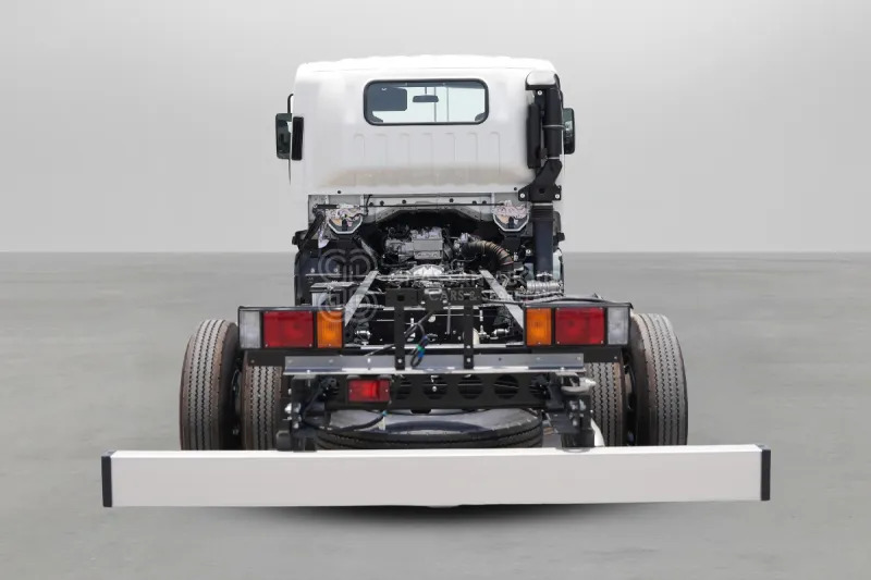 Isuzu NPR 85K 4x2 Long Chassis - Podvozek s kabinou: obrázok 3 Isuzu NPR 85K 4x2 Long Chassis - Podvozek s kabinou: obrázok 3