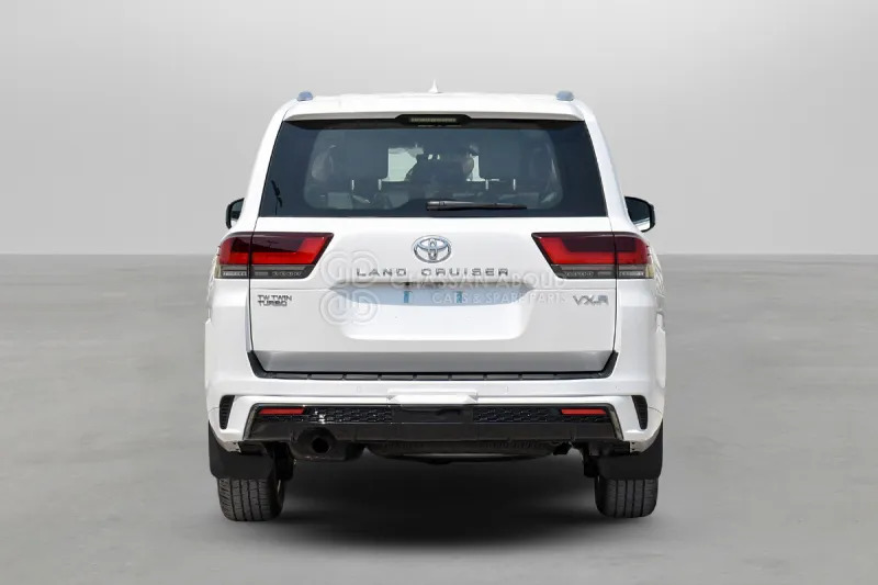 Toyota Land Cruiser 300 - SUV: obrázok 5 Toyota Land Cruiser 300 - SUV: obrázok 5