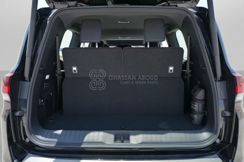 SUV Toyota Land Cruiser 300: obrázok 10 SUV Toyota Land Cruiser 300: obrázok 10