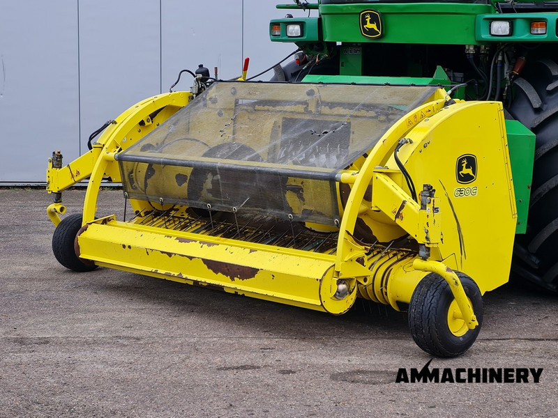 John Deere 630C pick up - Kukuričný adaptér pre Poľnohospodárske stroje: obrázok 1 John Deere 630C pick up - Kukuričný adaptér pre Poľnohospodárske stroje: obrázok 1