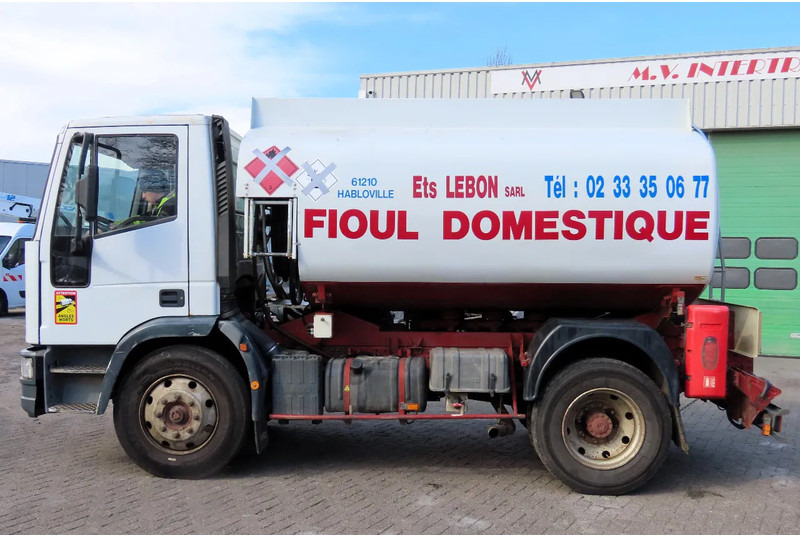 Iveco Eurocargo FUEL (DIESEL/PETROL) 8000 LITERS, COMP: 3500L,1000L, 3500L - Cisternové vozidlo, Auto s hydraulickou rukou: obrázok 4 Iveco Eurocargo FUEL (DIESEL/PETROL) 8000 LITERS, COMP: 3500L,1000L, 3500L - Cisternové vozidlo, Auto s hydraulickou rukou: obrázok 4