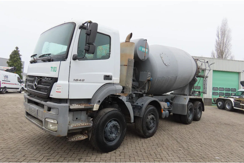 Mercedes-Benz Axor 4140 236540 KM ! BIG AXELS, Manual gearbox, FULL SPRING! 8х4 - Domiešavač: obrázok 2 Mercedes-Benz Axor 4140 236540 KM ! BIG AXELS, Manual gearbox, FULL SPRING! 8х4 - Domiešavač: obrázok 2