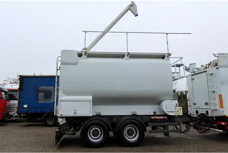 Samro AUGER + Air. 4 comp. - Cisternový príves: obrázok 3 Samro AUGER + Air. 4 comp. - Cisternový príves: obrázok 3