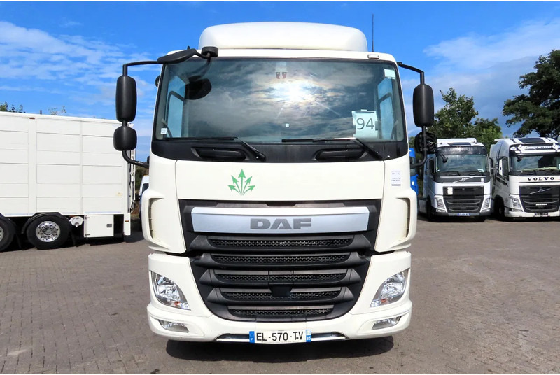 DAF CF 460 RETARDER PTO - Ťahač: obrázok 2 DAF CF 460 RETARDER PTO - Ťahač: obrázok 2