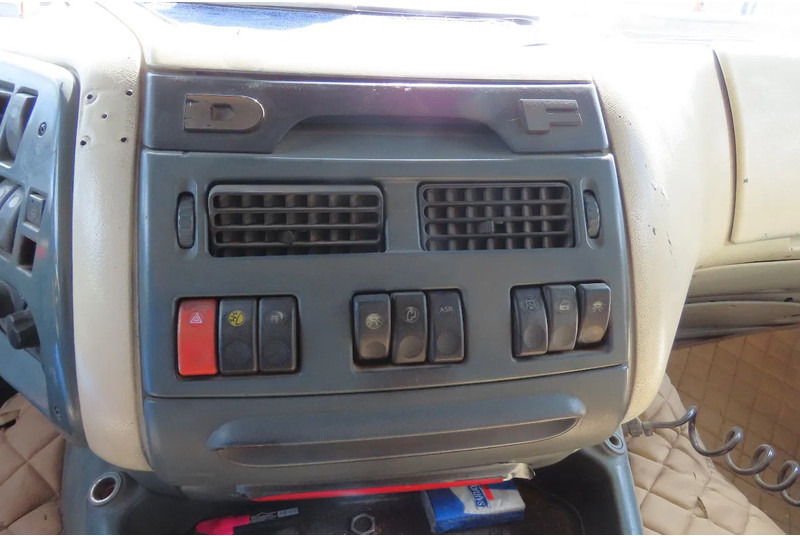 Ťahač DAF XF 95.530 EURO4. Royal DAF!: obrázok 15