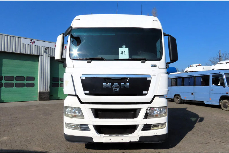 MAN TGX 14.440 RETARDER, FRIGO, 2 beds - Ťahač: obrázok 3 MAN TGX 14.440 RETARDER, FRIGO, 2 beds - Ťahač: obrázok 3