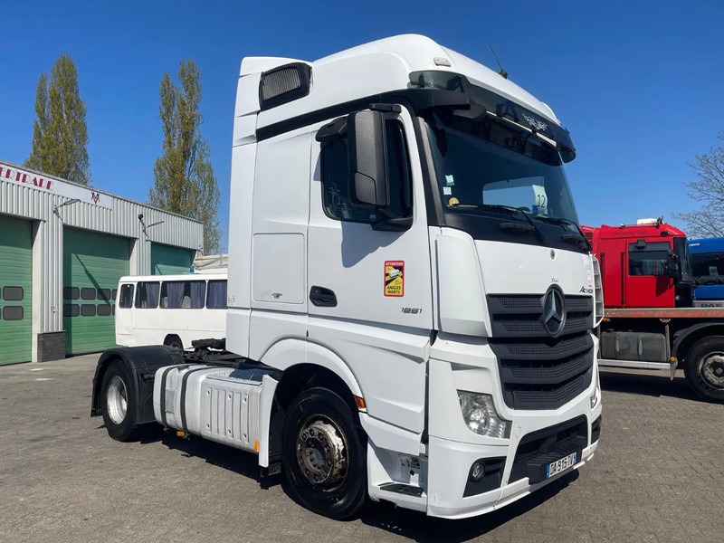 Mercedes-Benz Actros 1851 RETARDER, EVV, 831300 km original! RETARDER, 2 tanks - Ťahač: obrázok 2 Mercedes-Benz Actros 1851 RETARDER, EVV, 831300 km original! RETARDER, 2 tanks - Ťahač: obrázok 2