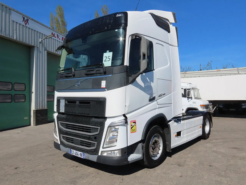 Volvo FH 460 YV2RTY0A3JB867622. FRIGO, 2X FUEL TANK, frigo, EURO6 - Ťahač: obrázok 2 Volvo FH 460 YV2RTY0A3JB867622. FRIGO, 2X FUEL TANK, frigo, EURO6 - Ťahač: obrázok 2