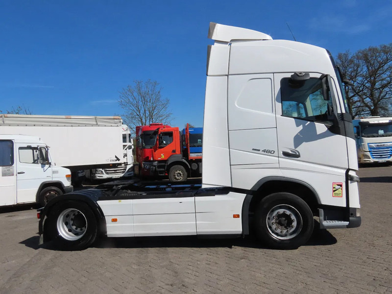 Volvo FH 460 YV2RTY0A3JB867622. FRIGO, 2X FUEL TANK, frigo, EURO6 - Ťahač: obrázok 4 Volvo FH 460 YV2RTY0A3JB867622. FRIGO, 2X FUEL TANK, frigo, EURO6 - Ťahač: obrázok 4