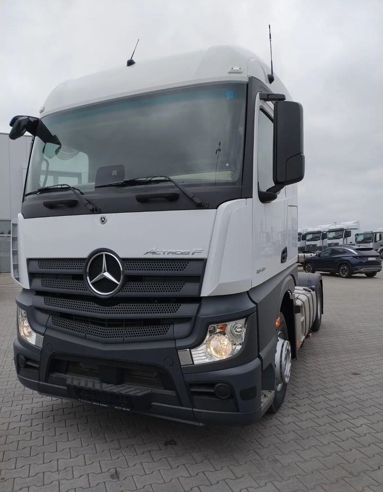 Mercedes-Benz Actros - Ťahač: obrázok 1 Mercedes-Benz Actros - Ťahač: obrázok 1
