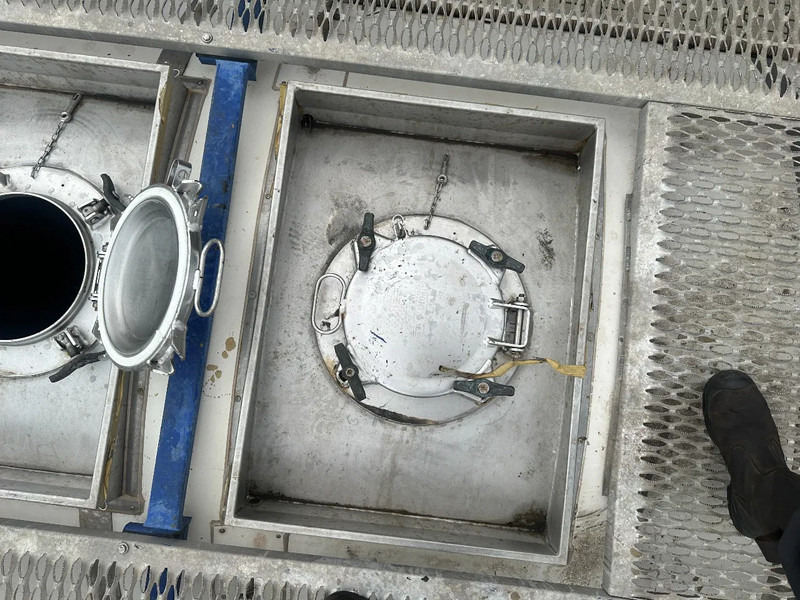 Skladovacia nádrž na prepravu chemické látky CIMC 20FT ISO, 25.090L / 1-COMP / 3 BAFFELS / T12 / 4 manholes / ADR valid until 06/2027: obrázok 14