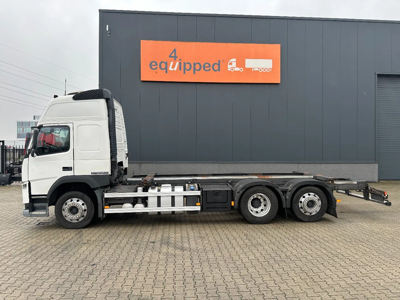 Volvo FM 380 Globetrotter 6x2, ADR (FL, AT, OX), LIFT/STEER, 636.183km - Podvozek s kabinou: obrázok 3 Volvo FM 380 Globetrotter 6x2, ADR (FL, AT, OX), LIFT/STEER, 636.183km - Podvozek s kabinou: obrázok 3