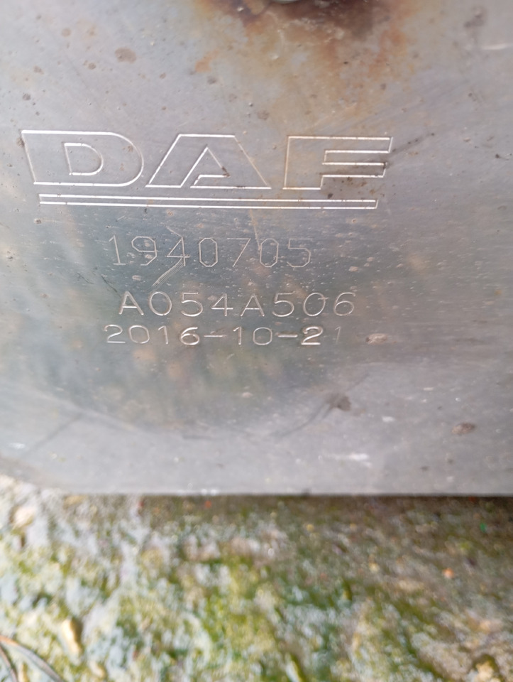 DAF XF106 - Katalyzátor: obrázok 2 DAF XF106 - Katalyzátor: obrázok 2