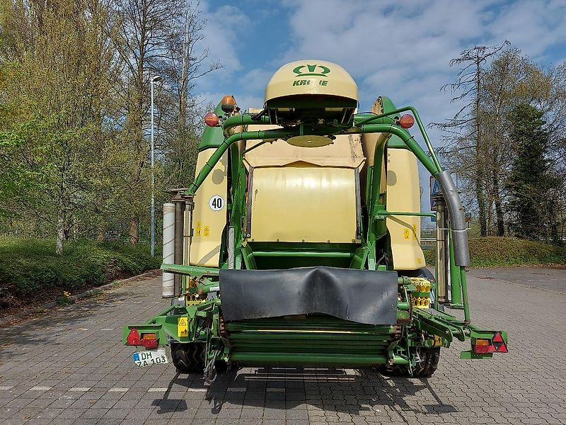 Krone COMPRIMA CF 155 XC X - Lis na okrúhle balíky: obrázok 4 Krone COMPRIMA CF 155 XC X - Lis na okrúhle balíky: obrázok 4