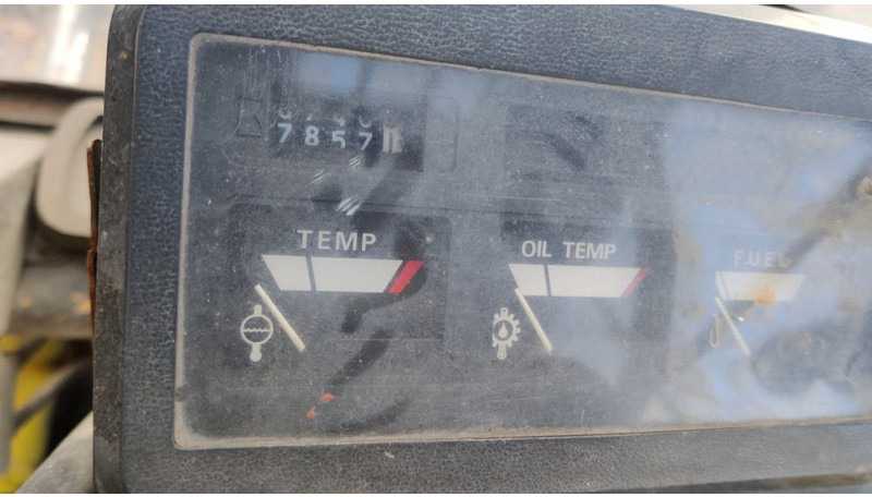 Caterpillar SE-300-15 - Dieselový vysokozdvižný vozík: obrázok 5 Caterpillar SE-300-15 - Dieselový vysokozdvižný vozík: obrázok 5