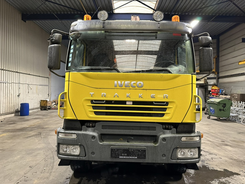 Iveco TRAKKER 350 6x4 HOOKLIFT + CRANE FASSI F120.22 (5/6 F) - *342.000km* - STEEL SPRING / BIG AXLES - AS TRONIC AUTOMATIC GEARBOX - Hákový nosič kontajnerov, Auto s hydraulickou rukou: obrázok 2 Iveco TRAKKER 350 6x4 HOOKLIFT + CRANE FASSI F120.22 (5/6 F) - *342.000km* - STEEL SPRING / BIG AXLES - AS TRONIC AUTOMATIC GEARBOX - Hákový nosič kontajnerov, Auto s hydraulickou rukou: obrázok 2