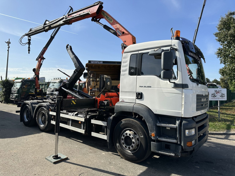 MAN TGA 33.360 6x4 HAAKSYSTEEM + KRAAN PALFINGER PK 15002 - MANUEEL - BLADVERIGN - NAAFREDUCTIE - BE TRUCK - Hákový nosič kontajnerov, Auto s hydraulickou rukou: obrázok 1 MAN TGA 33.360 6x4 HAAKSYSTEEM + KRAAN PALFINGER PK 15002 - MANUEEL - BLADVERIGN - NAAFREDUCTIE - BE TRUCK - Hákový nosič kontajnerov, Auto s hydraulickou rukou: obrázok 1