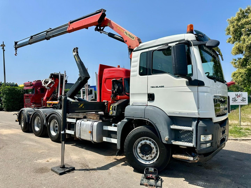 MAN TGS 35.400 8x4 TRIDEM HOOKLIFT T22 + CRANE PALFINGER PK 18001 EH + RADIO - EURO 5 - LIFT/STEERING AXLE - BE TRUCK - Hákový nosič kontajnerov, Auto s hydraulickou rukou: obrázok 1 MAN TGS 35.400 8x4 TRIDEM HOOKLIFT T22 + CRANE PALFINGER PK 18001 EH + RADIO - EURO 5 - LIFT/STEERING AXLE - BE TRUCK - Hákový nosič kontajnerov, Auto s hydraulickou rukou: obrázok 1