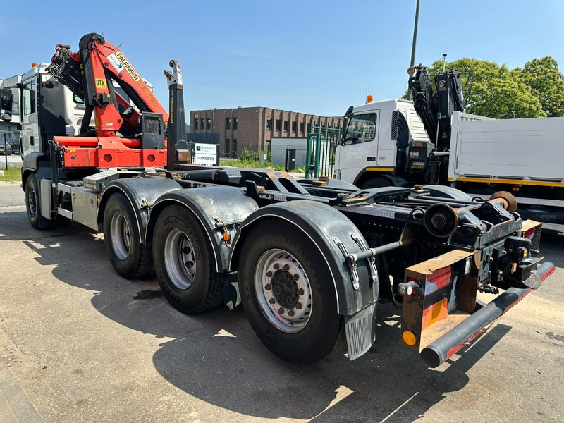 MAN TGS 35.400 8x4 TRIDEM HOOKLIFT T22 + CRANE PALFINGER PK 18001 EH + RADIO - EURO 5 - LIFT/STEERING AXLE - BE TRUCK - Hákový nosič kontajnerov, Auto s hydraulickou rukou: obrázok 5 MAN TGS 35.400 8x4 TRIDEM HOOKLIFT T22 + CRANE PALFINGER PK 18001 EH + RADIO - EURO 5 - LIFT/STEERING AXLE - BE TRUCK - Hákový nosič kontajnerov, Auto s hydraulickou rukou: obrázok 5