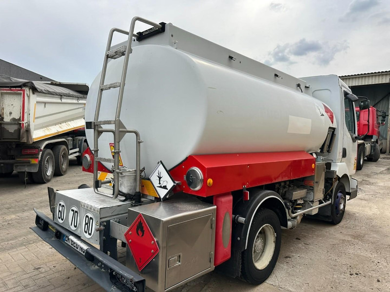 Renault MIDLUM 150 FUEL TANKER / CITERNE MAZOUT - 6500L - 3 COMPARTIMENTS - *ENGINE PROBLEM* - Cisternové vozidlo: obrázok 3 Renault MIDLUM 150 FUEL TANKER / CITERNE MAZOUT - 6500L - 3 COMPARTIMENTS - *ENGINE PROBLEM* - Cisternové vozidlo: obrázok 3
