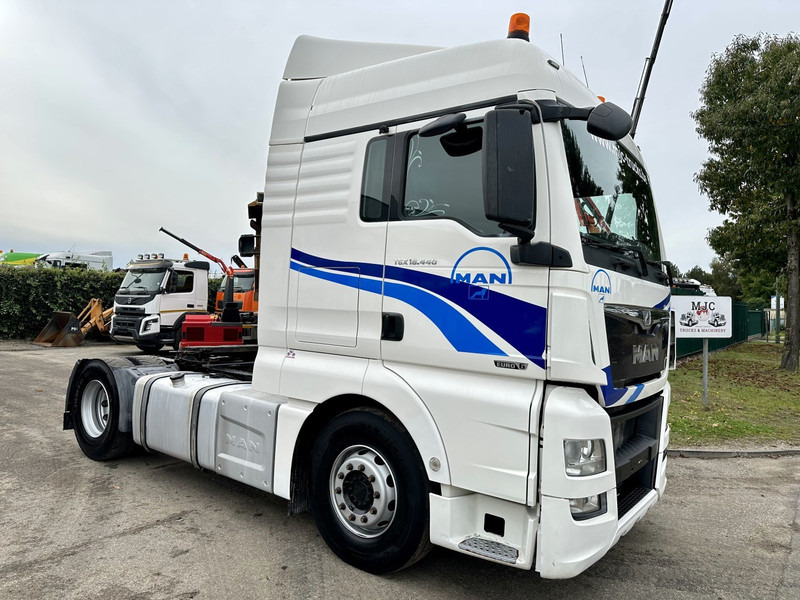 MAN TGX 18.440 chnr *EM* - RETARDER - PTO HYDR - FRIGO - SPOILERS - EURO 6 - CAMERA - AUTO - BE TRUCK - Ťahač: obrázok 1 MAN TGX 18.440 chnr *EM* - RETARDER - PTO HYDR - FRIGO - SPOILERS - EURO 6 - CAMERA - AUTO - BE TRUCK - Ťahač: obrázok 1