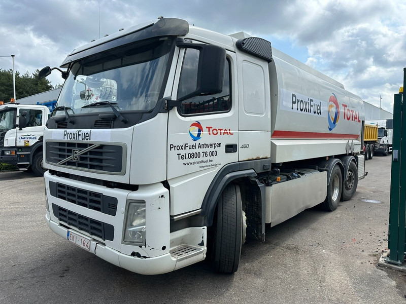 Volvo FM 450 6x2 19.000L - 5 COMP. FUEL TANKER / CITERNE - LIFT + STEERING AXLE - EURO 5 - - Cisternové vozidlo: obrázok 3 Volvo FM 450 6x2 19.000L - 5 COMP. FUEL TANKER / CITERNE - LIFT + STEERING AXLE - EURO 5 - - Cisternové vozidlo: obrázok 3